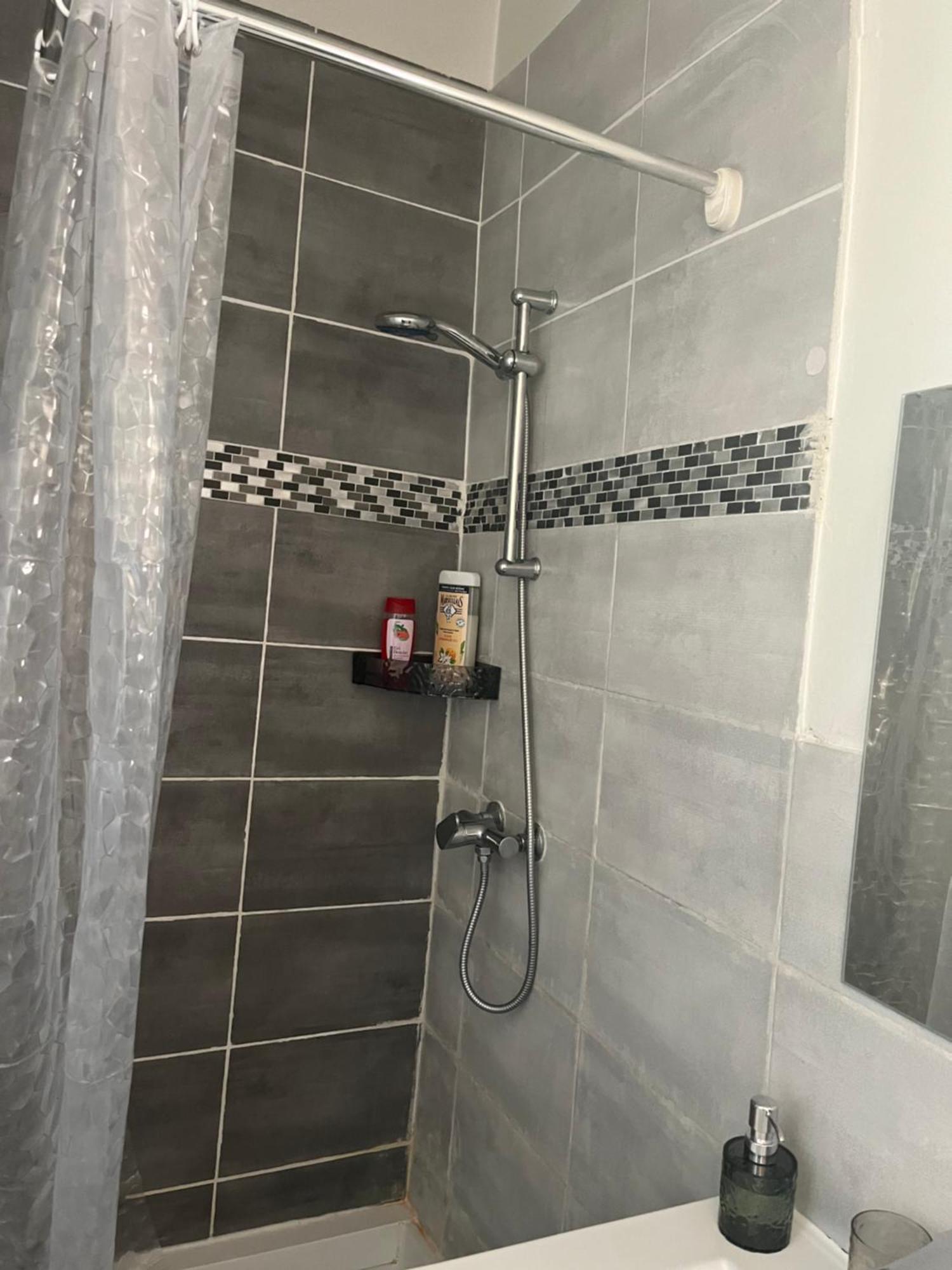 Charmant Appartement Climatise Quartier Las Cobas Perpignano Esterno foto